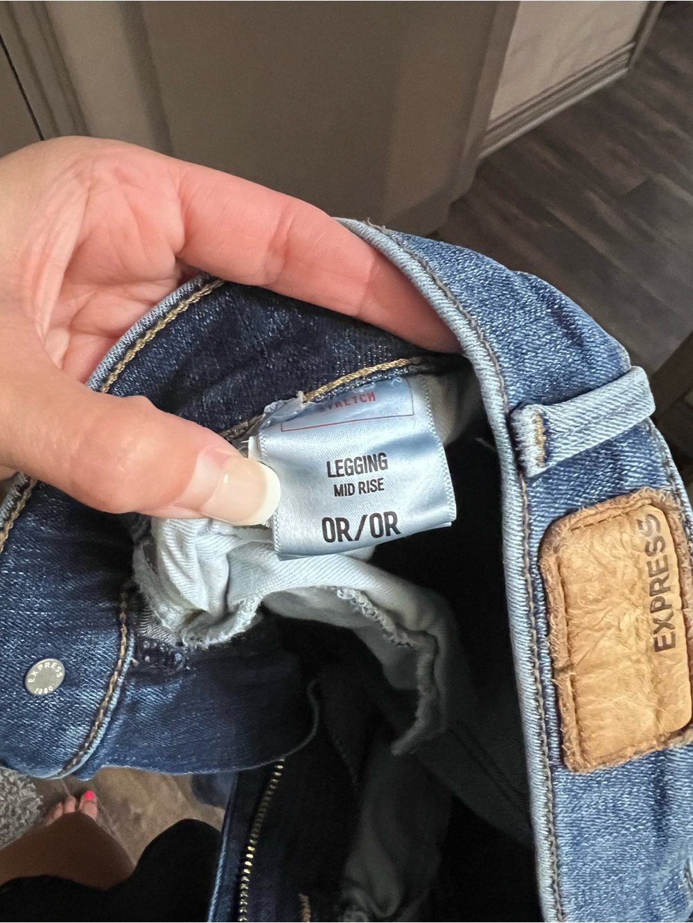 Express Mid-Rise Blue Denim Jeggings